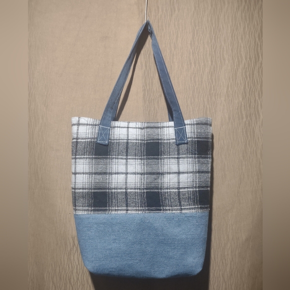 Handmade Upcycled Denim Tote Bag 21 - Picture 4 of 6